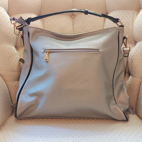 Purse - Picture 2 of 3